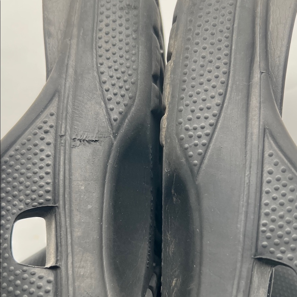 CROCS Black Slide Sandals - Picture 4 of 9